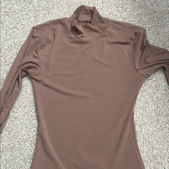 Abercrombie & Fitch Brown Long Sleeve Bodysuit - Picture 7 of 10